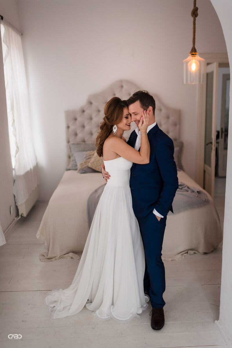 The White Loft sedinta foto save the date Florina si Marius